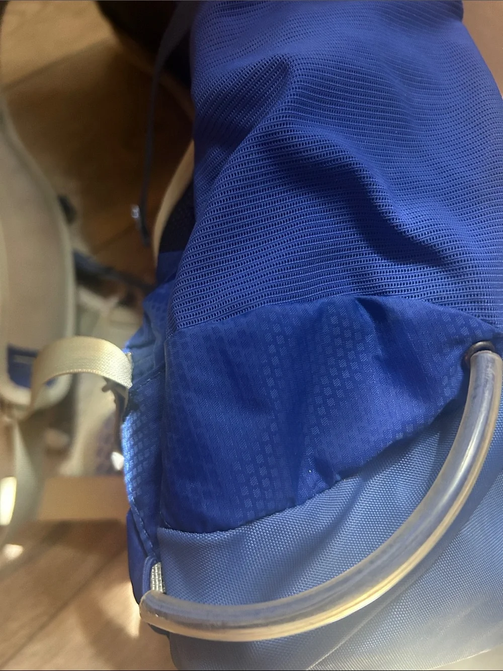 OSPREY Tempest 20 Backpack in Royal Blue and Light Blue